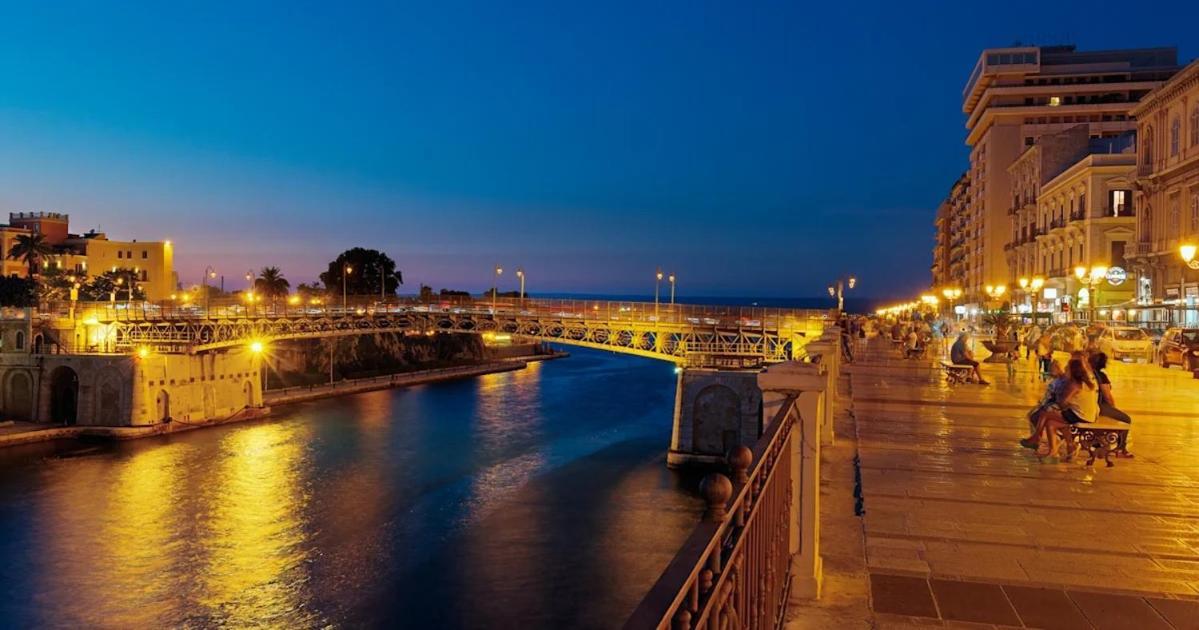 Bed and Breakfast La Grande Bellezza Таранто Экстерьер фото