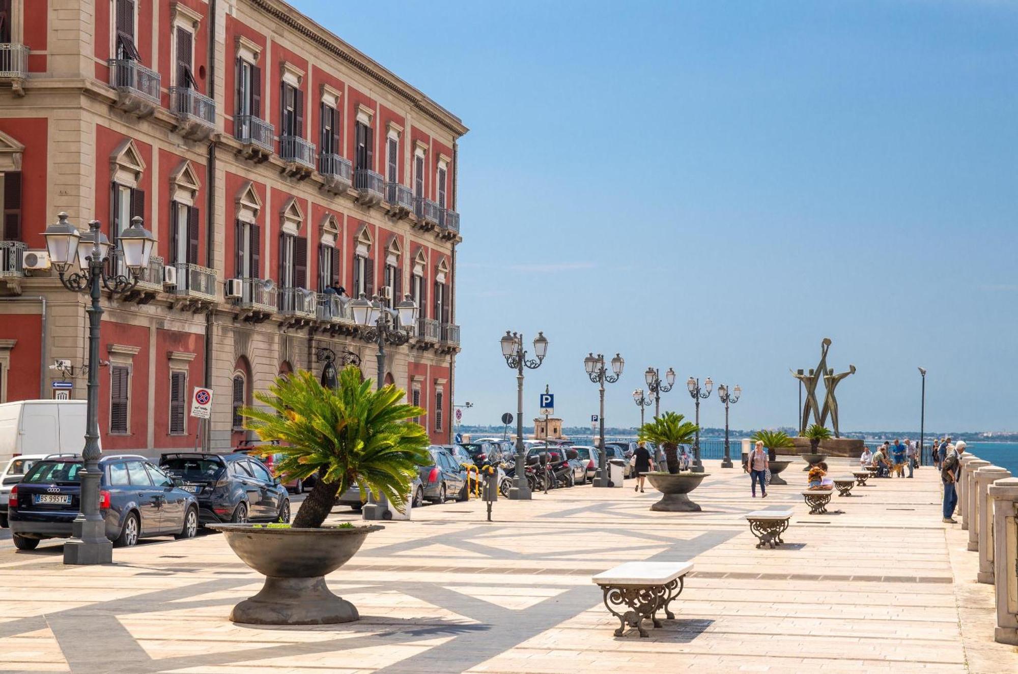 Bed and Breakfast La Grande Bellezza Таранто Экстерьер фото